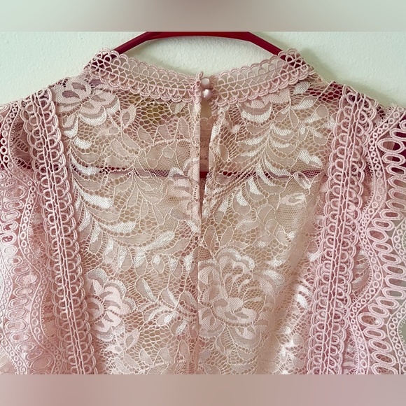 Blush Pink Lace Sleeveless Top - Picture 4 of 4